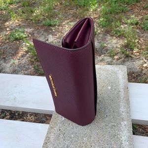 Michael Kors Bags - Michael Kors Leather Wallet Michael Kors Bags - Michael Kors Leather Wallet